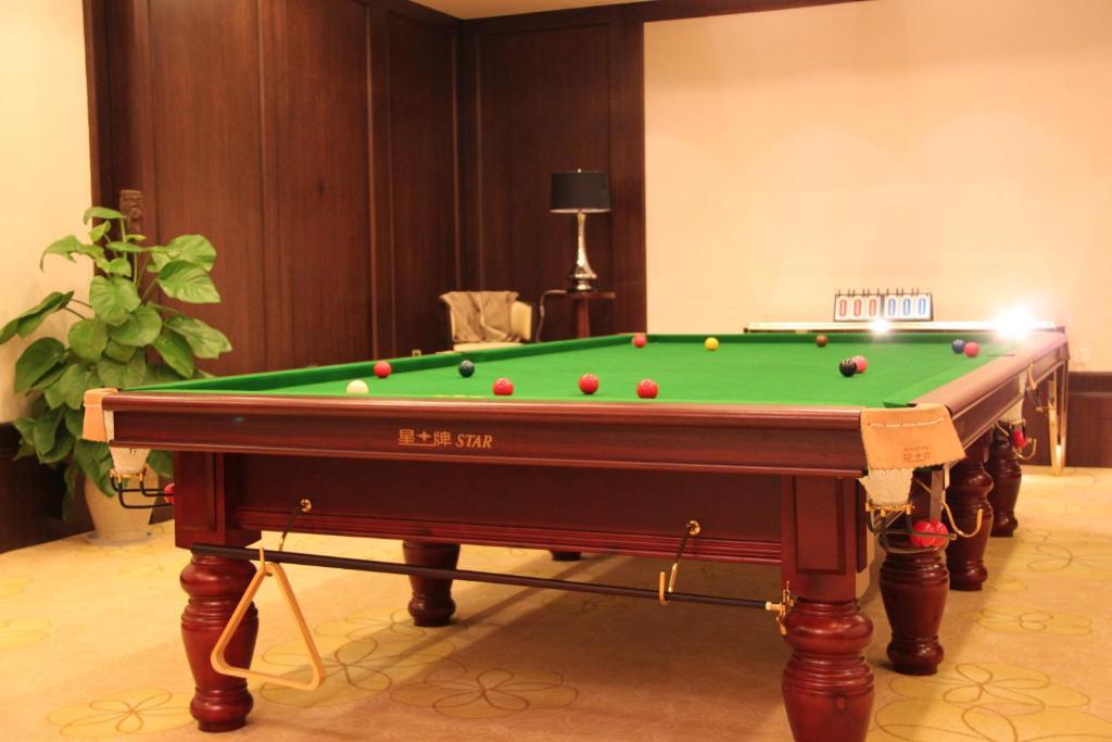 Landison Green Town Hotel Xinchang Ngoại thất bức ảnh